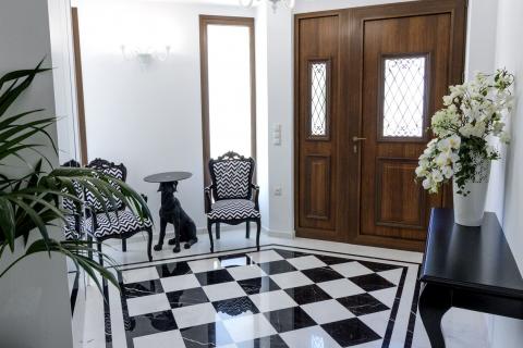 entrance hall, residence, interior design, Lefteris Martakis, architect, architecture, love my job, black and white, kare, black dog