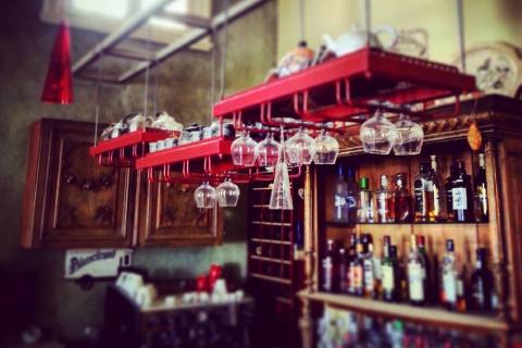 Ρόδι, καφέ, μπαρ, μαγαζιωτίσσης 1, Χίος, Rodi, cafe-bar, rennovation, vintage, pop, bar, steel
