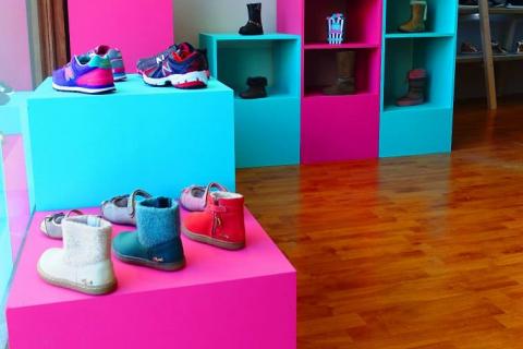CoccoBello - Fashion for Kids, Coccobello, clothes, children, shoes, παιδικά ρούχα, παπούτσια, σκάλα, ράφι, ράφια