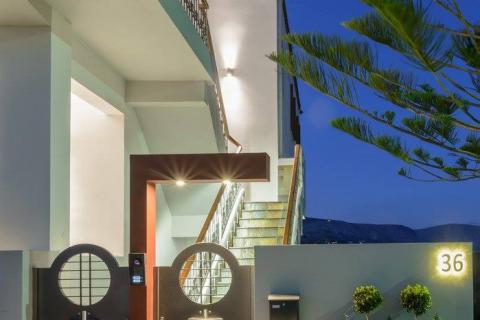 exterior lighting, architecture, lights, house, architect, lefteris martakis εξωτερικός φωτισμός, σχεδιασμός εισόδου, Λευτέρης Μαρτάκης, αρχιτέκτων μηχανικός