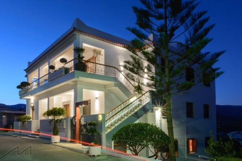 exterior lighting, architecture, lights, house, architect, lefteris martakis, design, steel εξωτερικός φωτισμός, σχεδιασμός εισόδου, Λευτέρης Μαρτάκης, αρχιτέκτων μηχανικός