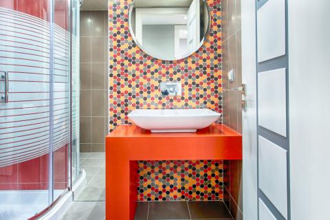 rennovation,  interior design, μπάνιο, πλακάκια, επικαθήμενος νιπτήρας, bathroom, tiles, colours rennovation,  interior design, μπάνιο, πλακάκια, επικαθήμενος νιπτήρας, bathroom, tiles, colours